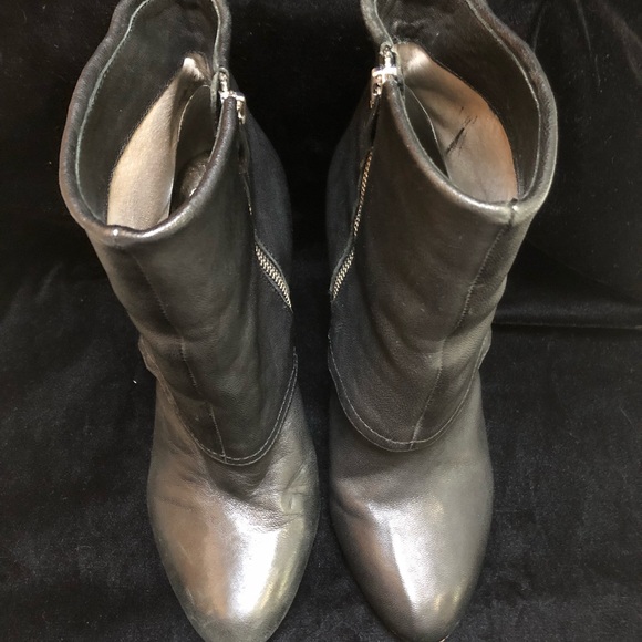 Vince Camuto Black Leather Boots - Picture 3 of 8